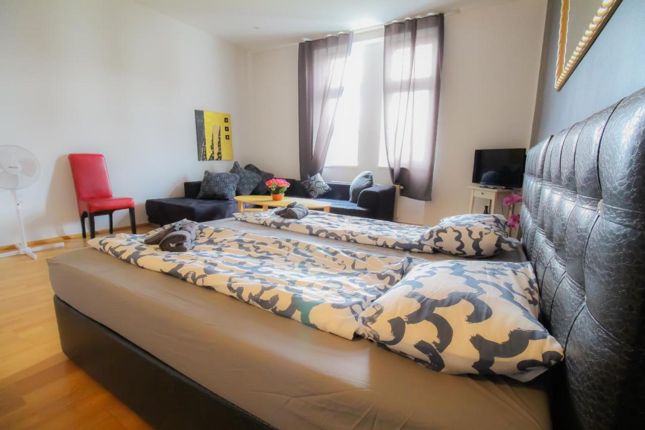 Deluxe Apartment 5P Mm A Wien Exterior foto
